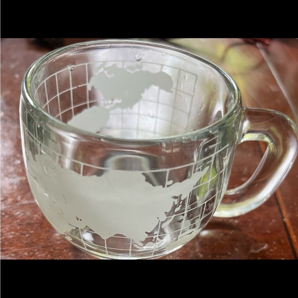 Nestles Clear Glass Mug with World Map Design. Vintage